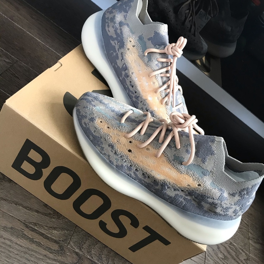 Yeezy 380 Boost Size 10.5 never worn